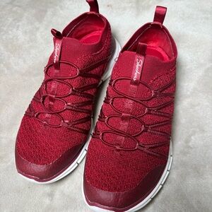 Skechers Wide Fit Memory Foam Women's Red Slip-On Sneakers Size 7